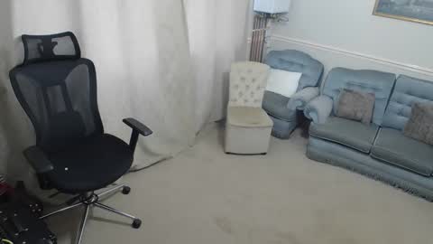 Snapshot of hugedick1965 chatting on February 2, 2026, 1:10 pm hugedick1965 online show from February 2, 2026, 1:10 pm