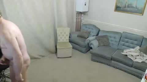 Snapshot of hugedick1965 chatting on February 19, 2026, 9:33 pm hugedick1965 online show from February 19, 2026, 9:33 pm