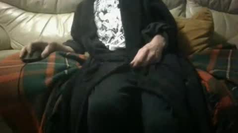 hugenob4u online show from January 5, 2025, 4:59 pm