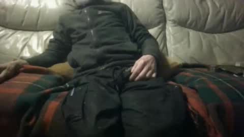 hugenob4u online show from April 21, 2026, 8:55 pm