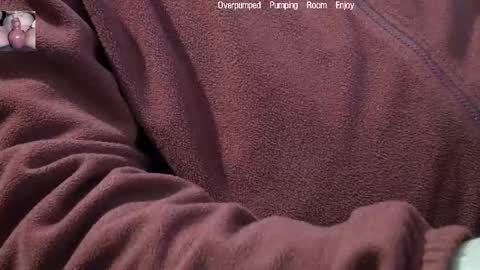 Snapshot of hugepumper chatting on February 22, 2026, 8:18 pm Overpumped online show from February 22, 2026, 8:18 pm