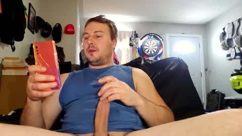 Snapshot of hugeselffacial chatting on January 7, 2026, 5:37 pm Huge mega monster Cumsplash online show from January 7, 2026, 5:37 pm