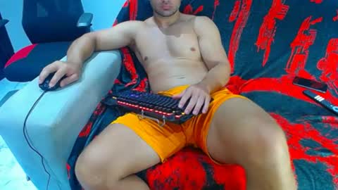 Snapshot of hugo_19cm chatting on June 24, 2026, 5:50 am hugo19cm online show from June 24, 2026, 5:50 am