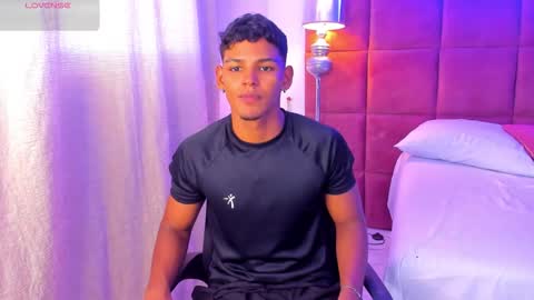 Hugo Cano online show from November 22, 2025, 8:08 pm