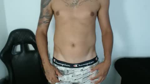 Snapshot of hugopino chatting on February 10, 2026, 2:43 pm Richard14 online show from February 10, 2026, 2:43 pm