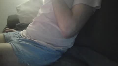 Snapshot of huguit026 chatting on February 17, 2026, 1:02 am huguit026 online show from February 17, 2026, 1:02 am