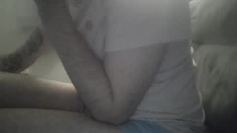 Snapshot of huguit026 chatting on February 27, 2026, 12:21 am huguit026 online show from February 27, 2026, 12:21 am