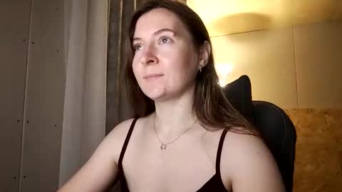 Snapshot of humpygrey chatting on November 18, 2025, 5:39 pm HumpyGrey online show from November 18, 2025, 5:39 pm