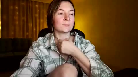 Snapshot of humpygrey chatting on December 20, 2025, 6:26 pm HumpyGrey online show from December 20, 2025, 6:26 pm