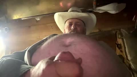 hung34u online show from May 8, 2026, 9:36 am