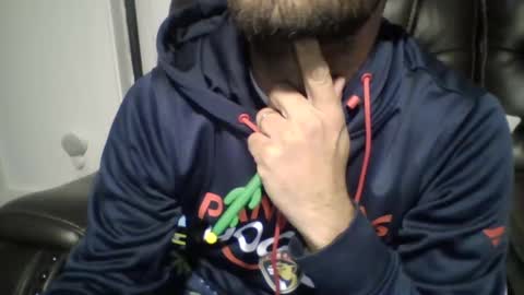 hungbistud916 online show from March 7, 2025, 4:46 am