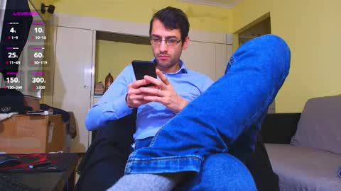 Snapshot of hungeddy chatting on February 5, 2026, 8:46 pm Eddy online show from February 5, 2026, 8:46 pm