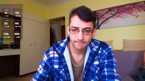 Snapshot of hungeddy chatting on February 17, 2026, 10:34 am Eddy online show from February 17, 2026, 10:34 am