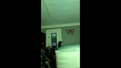 hungitalian40 online show from February 26, 2026, 5:17 am