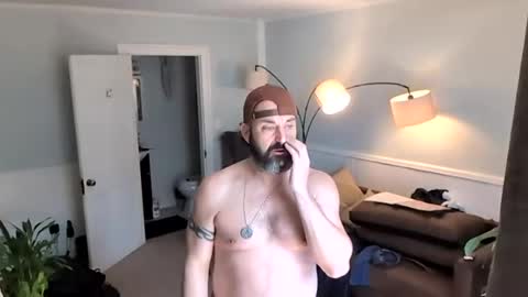 hungitalian40 online show from July 12, 2026, 6:32 pm