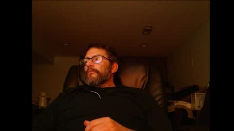LonelyGuy online show from April 28, 2026, 2:38 am