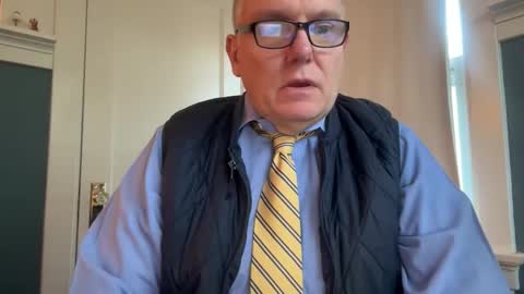 Snapshot of hungron9 chatting on November 5, 2025, 1:22 pm AARON online show from November 5, 2025, 1:22 pm