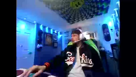 Snapshot of hungtxcock92 chatting on October 12, 2025, 1:54 pm hungtxcock92 online show from October 12, 2025, 1:54 pm