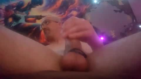 Hungwell138 online show from April 16, 2026, 8:15 am