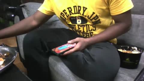 hunk_dominant online show from December 25, 2024, 6:09 pm