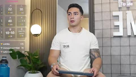 Snapshot of hunk_ryan chatting on February 23, 2025, 9:05 pm hunk_ryan online show from February 23, 2025, 9:05 pm