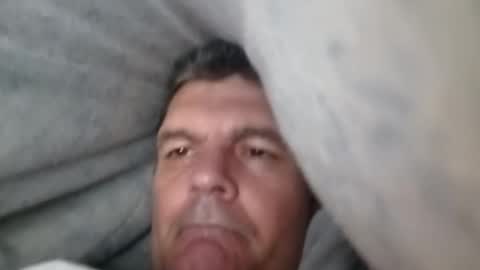 hunkmasclefad458 online show from May 5, 2026, 4:37 pm