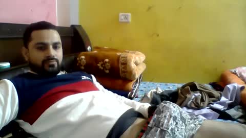 hunkster102 online show from February 8, 2025, 6:01 am