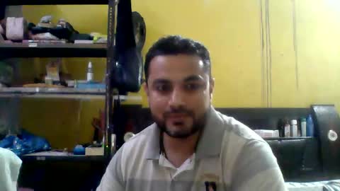 hunkster102 online show from April 29, 2026, 4:11 pm