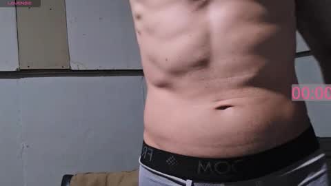 Wh8teboi online show from February 6, 2026, 4:06 am