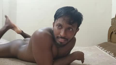 Snapshot of hunky_ariyaan chatting on April 3, 2026, 1:53 pm Hunky Ariyaan online show from April 3, 2026, 1:53 pm