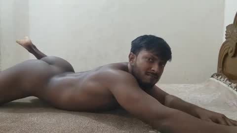 Snapshot of hunky_ariyaan chatting on April 5, 2026, 5:43 pm Hunky Ariyaan online show from April 5, 2026, 5:43 pm