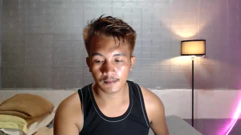 Snapshot of hunkylloyd chatting on June 4, 2026, 9:15 am hunkylloyd online show from June 4, 2026, 9:15 am