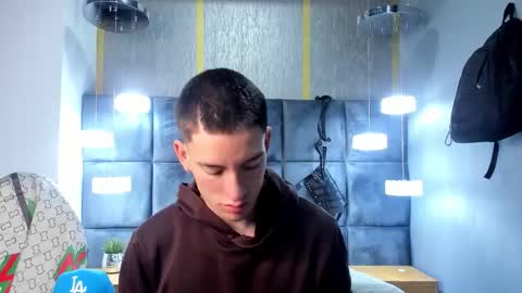 hunterheat_ online show from March 16, 2026, 11:58 am