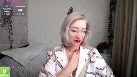 Snapshot of hunters_woman chatting on November 2, 2025, 12:07 pm Irena online show from November 2, 2025, 12:07 pm