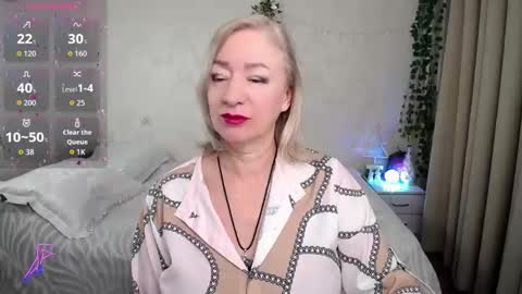 Snapshot of hunters_woman chatting on December 15, 2025, 10:47 pm Irena online show from December 15, 2025, 10:47 pm