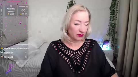 Snapshot of hunters_woman chatting on December 18, 2025, 11:00 pm Irena online show from December 18, 2025, 11:00 pm