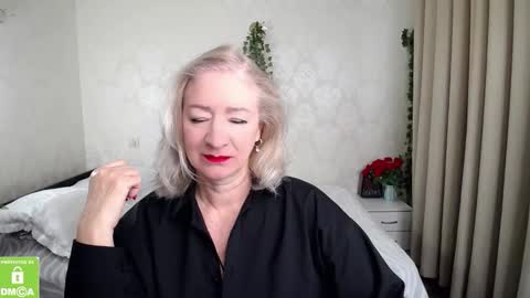 Snapshot of hunters_woman chatting on March 2, 2026, 7:48 am Irena online show from March 2, 2026, 7:48 am