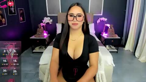 HELLO HANNAH IS BACK online show from August 3, 2026, 6:01 am
