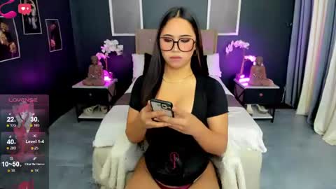 HELLO HANNAH IS BACK online show from August 3, 2026, 10:32 am