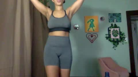 Goddess Hunyy online show from January 7, 2025, 4:16 pm