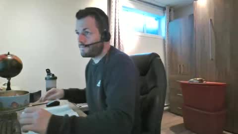 hurley7890 online show from February 21, 2025, 2:16 pm