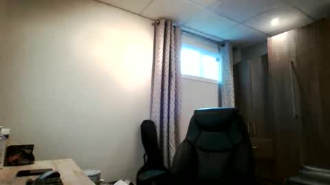 hurley7890 online show from October 28, 2025, 2:20 pm