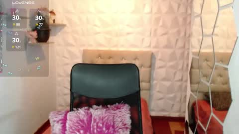 Snapshot of hurremcan_ chatting on January 18, 2025, 5:04 pm Hurrem online show from January 18, 2025, 5:04 pm