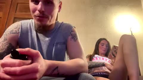 husbandandwife2011 online show from February 10, 2025, 3:46 am