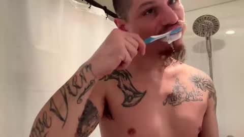 husbandandwife2011 online show from February 21, 2025, 7:21 pm