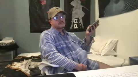 hvngcvlt77 online show from April 14, 2026, 6:41 am