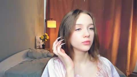 Snapshot of hwadwellingham chatting on June 13, 2026, 7:17 am Lily online show from June 13, 2026, 7:17 am