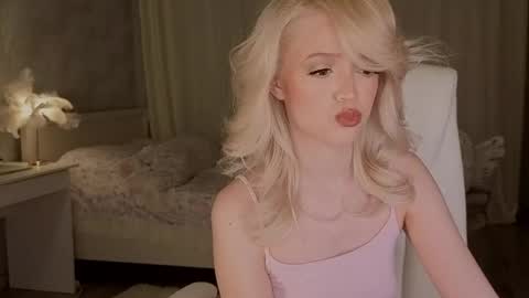 Snapshot of i__am_joss chatting on April 28, 2026, 9:53 pm Joselle online show from April 28, 2026, 9:53 pm