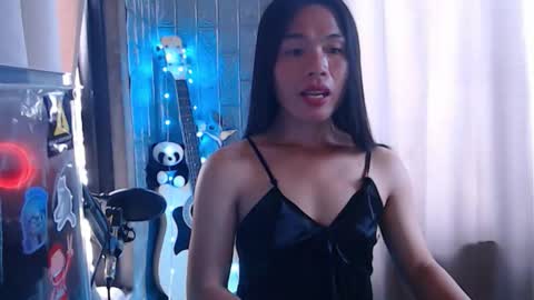 Kim online show from November 20, 2025, 5:07 am