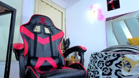 kelvis online show from April 5, 2026, 9:28 am